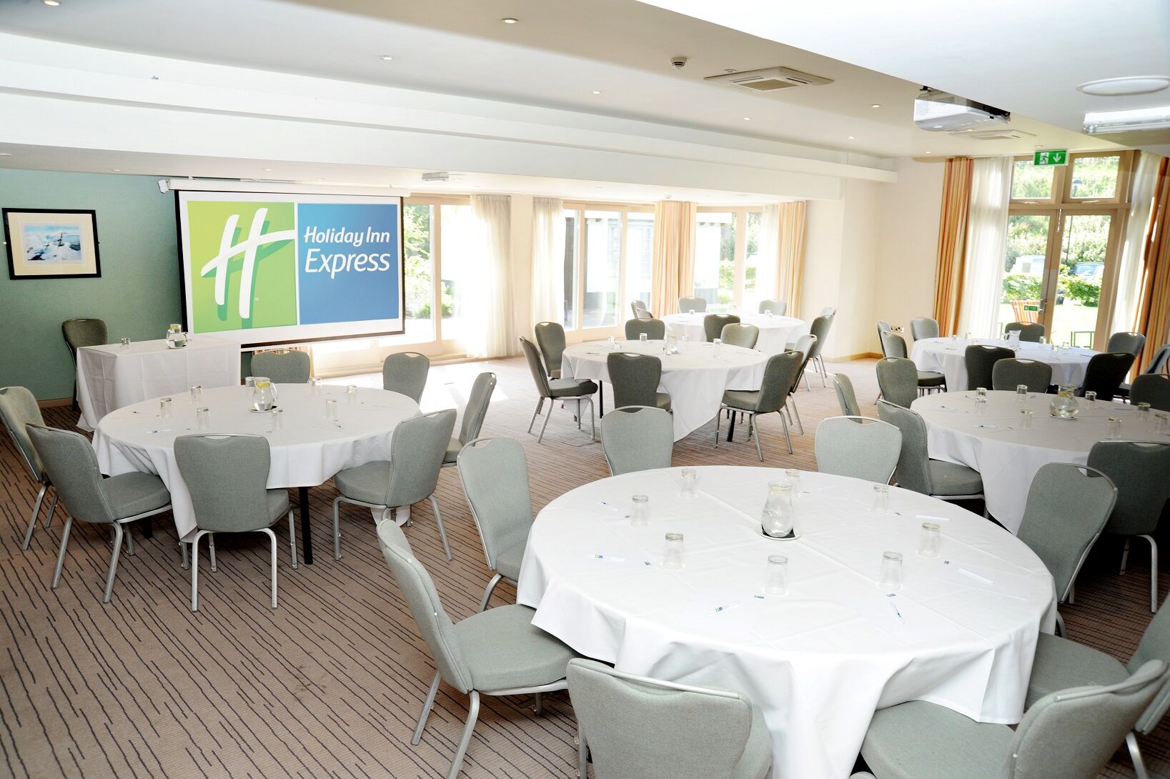 Holiday Inn Express Leeds-East, An Ihg Hotel Leeds  Eksteriør bilde